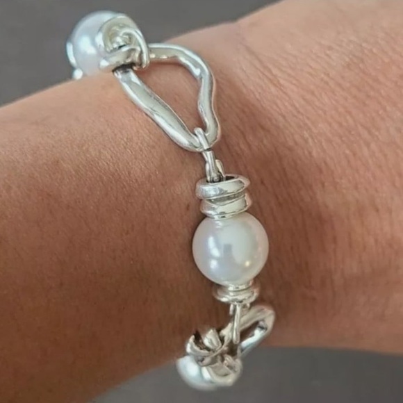 Uno de 50 Bracelet - PERLA MOSQUETA - Silver with Pearls - Picture 9 of 12